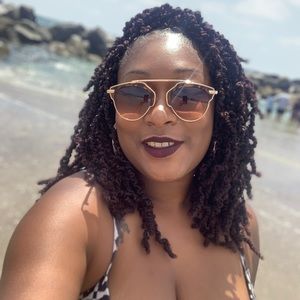 Meet your Posher, Brittani